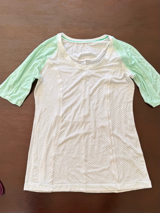 lululemon athletica Tops - lululemon athletica White Lace Tee with Mint Green Raglan Sleeves